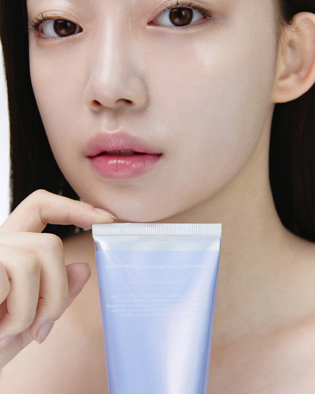 glow apple enzyme foaming cleanser