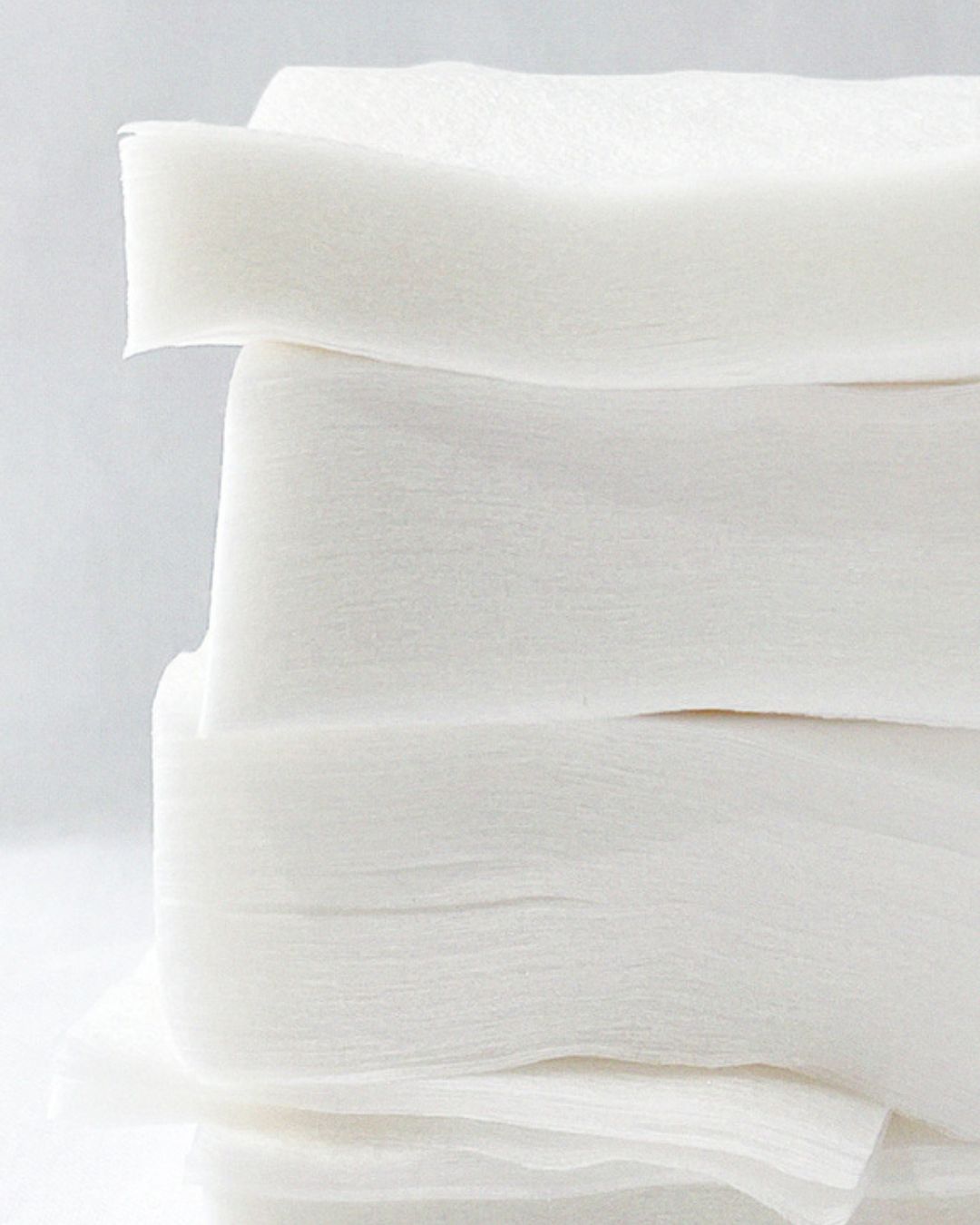 glow invisible lyocell pads